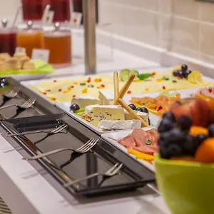 **** Otel - East, An Ihg Almanya