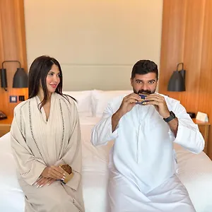 دبل تري باي هيلتون - الخليج التجاري الإمارات العربية المتحدة