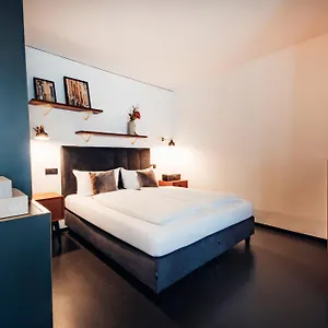 *** Apart Otel Brera Serviced Schwabing Almanya